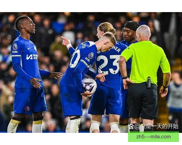 布罗亚租借加盟埃弗顿附带买断条款蓝军前锋转战太妃糖冲击主力位