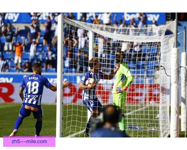 瓦伦西亚半决赛频失绝佳机会致国际敦痛失解放者杯决赛席位反思录